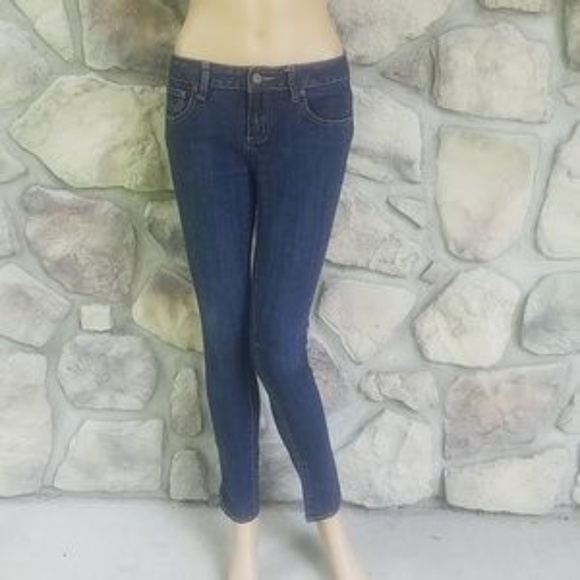 FOREVER 21 | Skinny Zipper Bottom Dark Wash Jeans - Picture 1 of 8